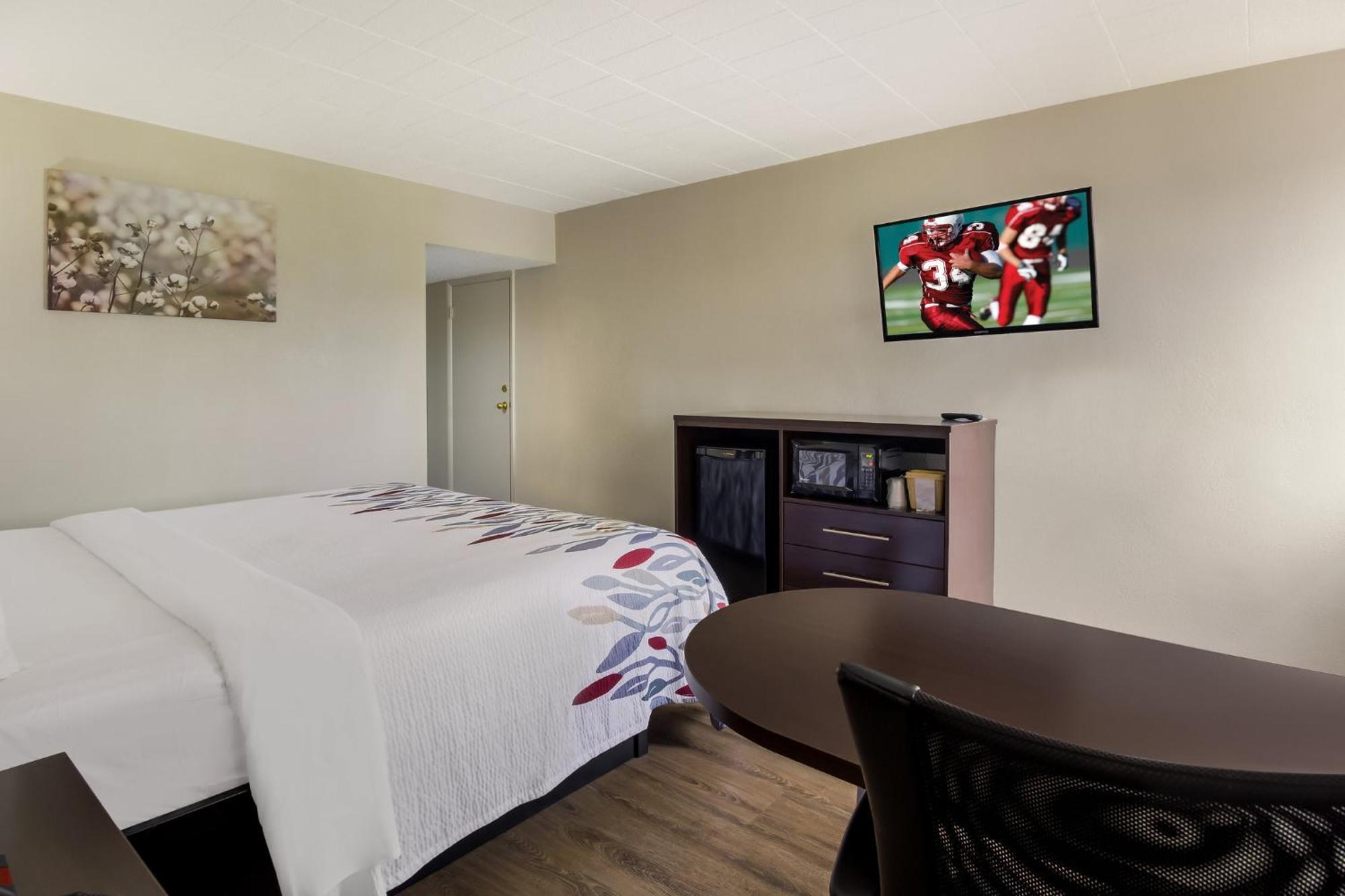 Red Roof Inn Нью-Стентон Екстер'єр фото