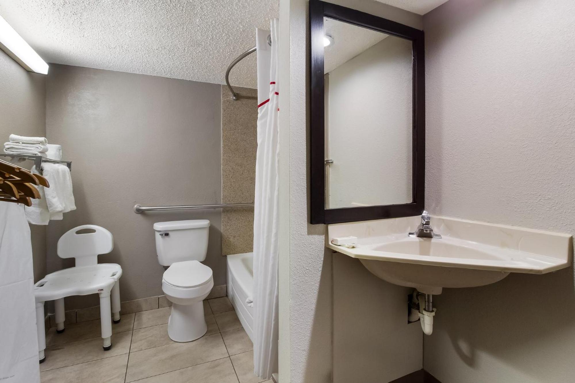 Red Roof Inn Нью-Стентон Екстер'єр фото